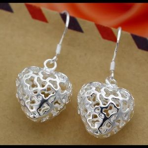💥SALE💥 Sterling Silver Heart Dangle Earrings
